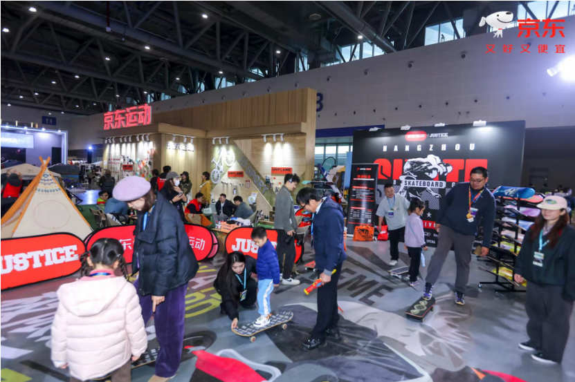 皇冠体育网址京东运动亮相CLE2025 携Hilleberg天与云等带来爆款户外装备6折起优惠(图1)