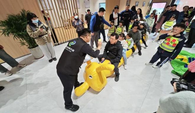 皇冠体育网址全城跃动体育盛宴点亮山海之城烟台市2025年重点赛事震撼发布(图4)