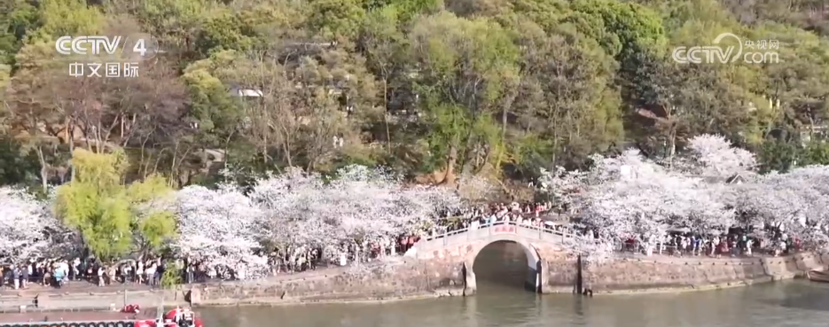 皇冠体育下载赛事聚“流量”经济添“增量” 以“赛”为媒激发多元消费新活力(图1)